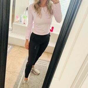 Lululemon High Rise Align Jogger in Black Granite. Size 4